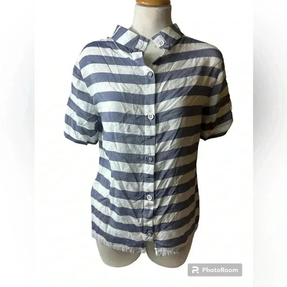 Tops - Banana Republic shirt top blouse dress shirt small beach nautical light . P-p 16